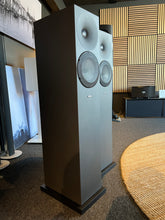 Load image into Gallery viewer, Amphion Argon 3L black, second hand pair
